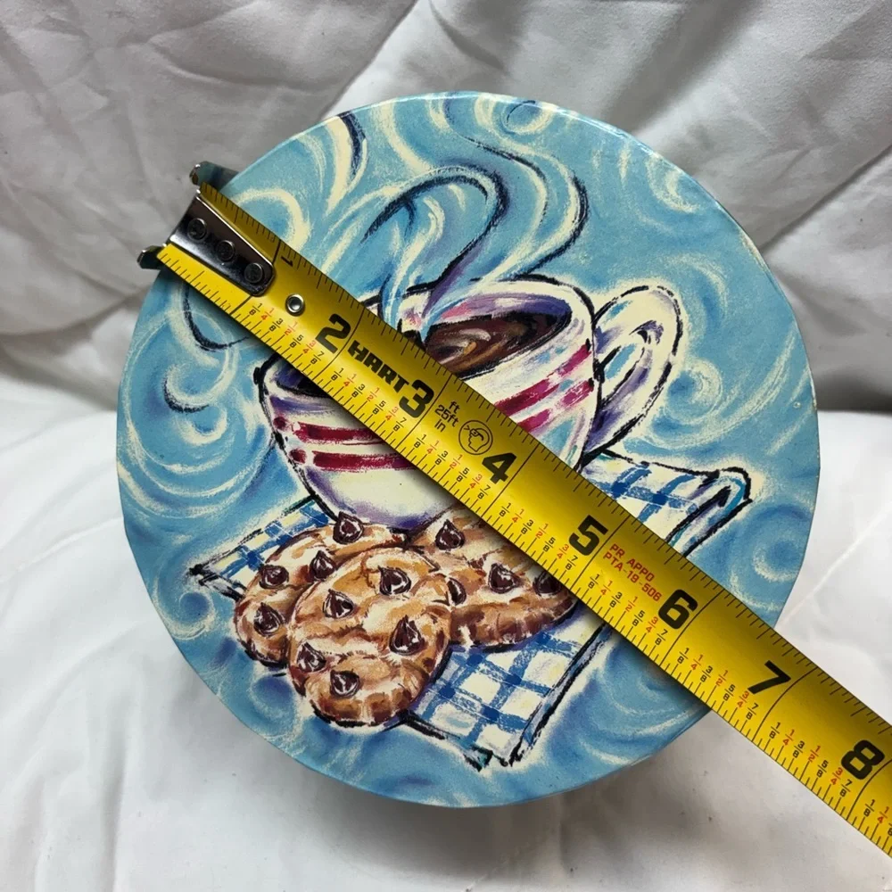 None round decorative